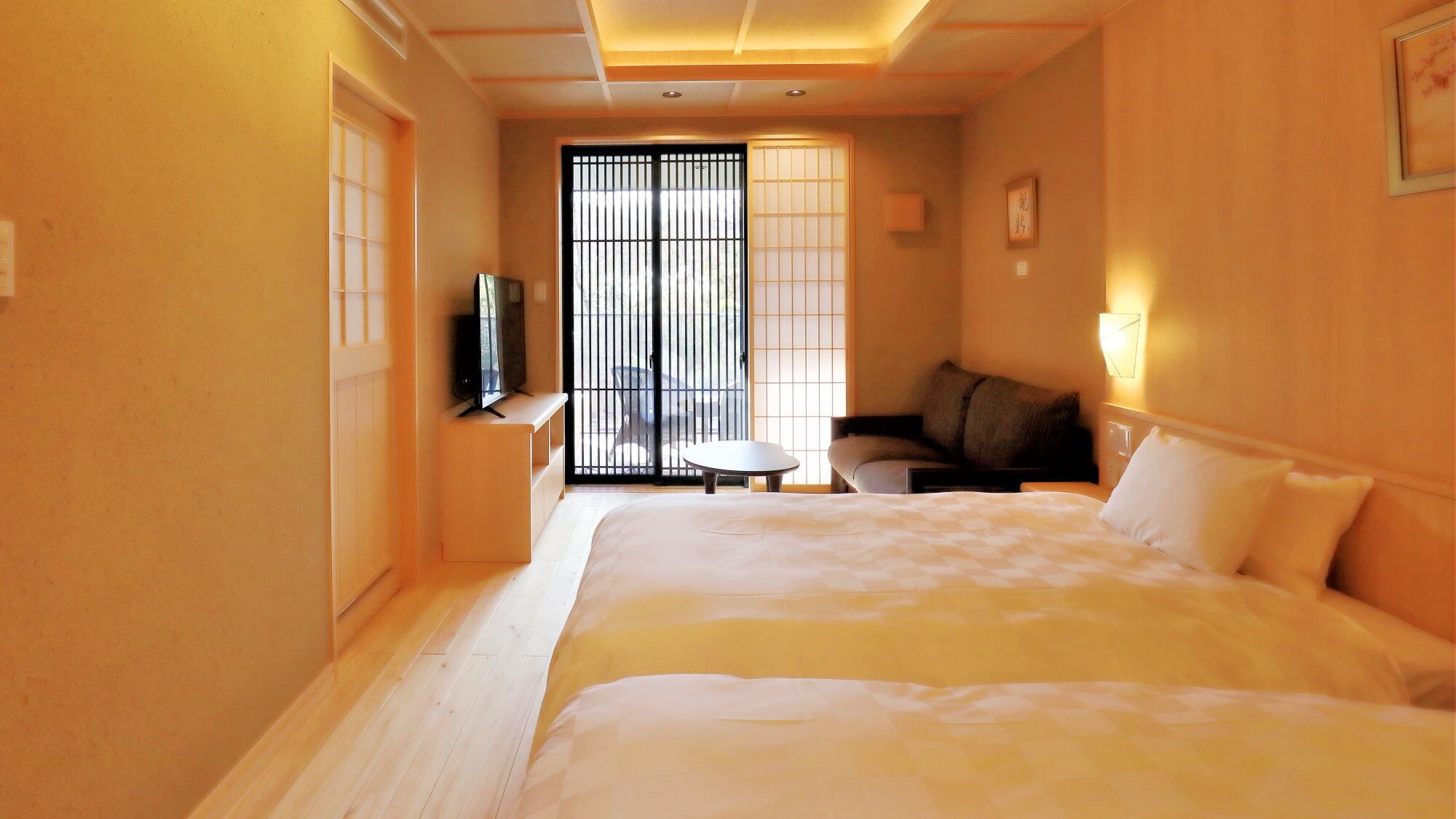 [Room with open-air bath] "Shikisai" Standard [Western-style twin room]