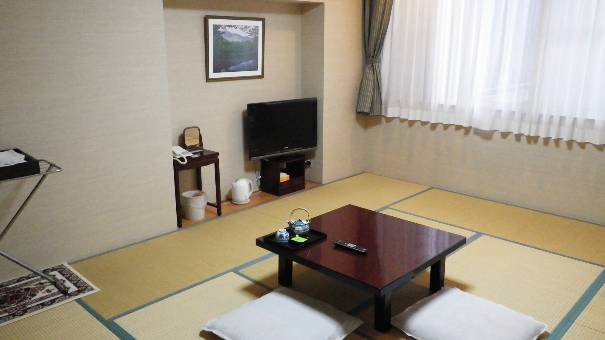 *■Modern Japanese-style room (example)■You can stay comfortably in this non-smoking room♪ Please relax and unwind.