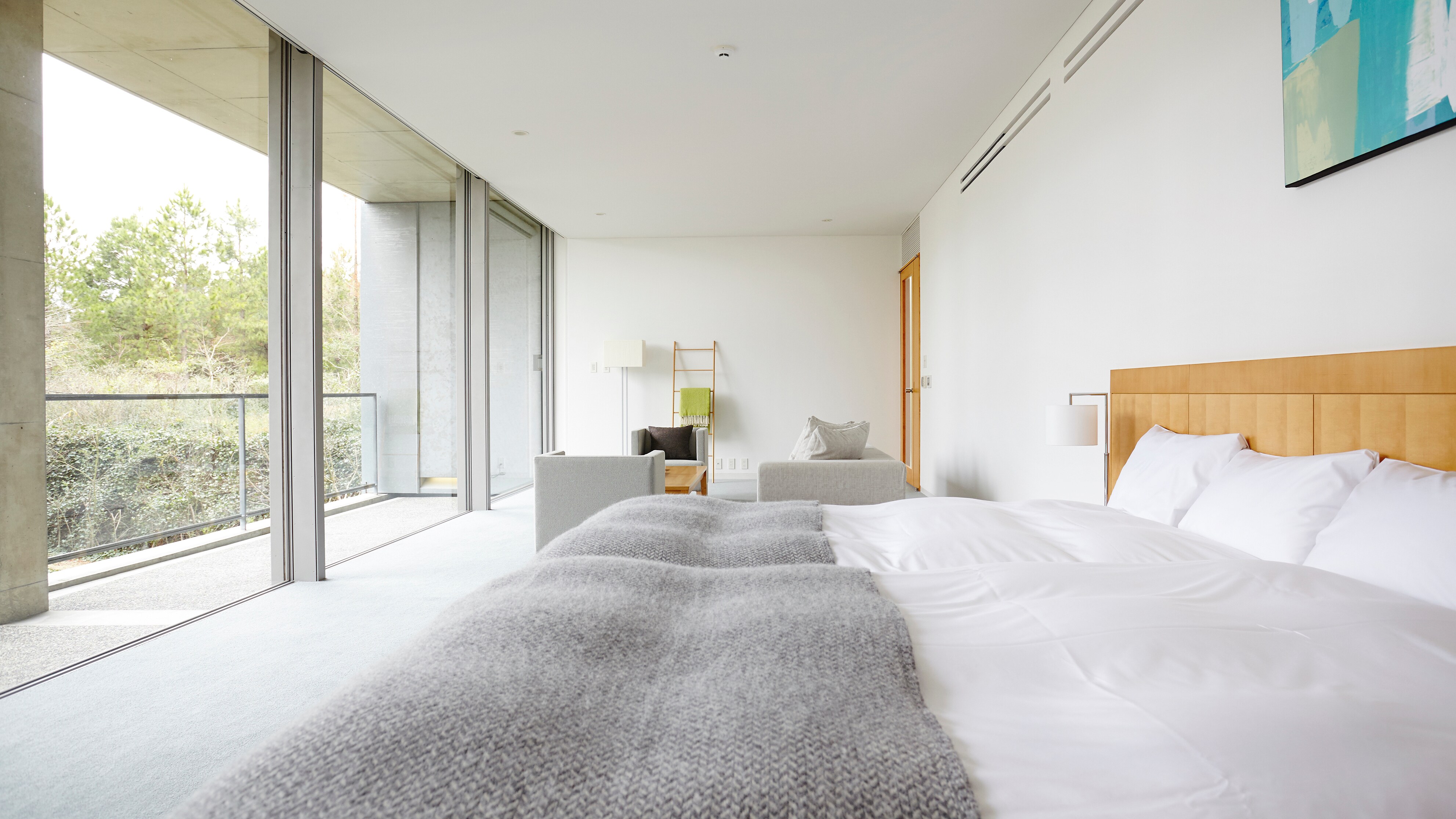 半露天溫泉套房，森林景觀