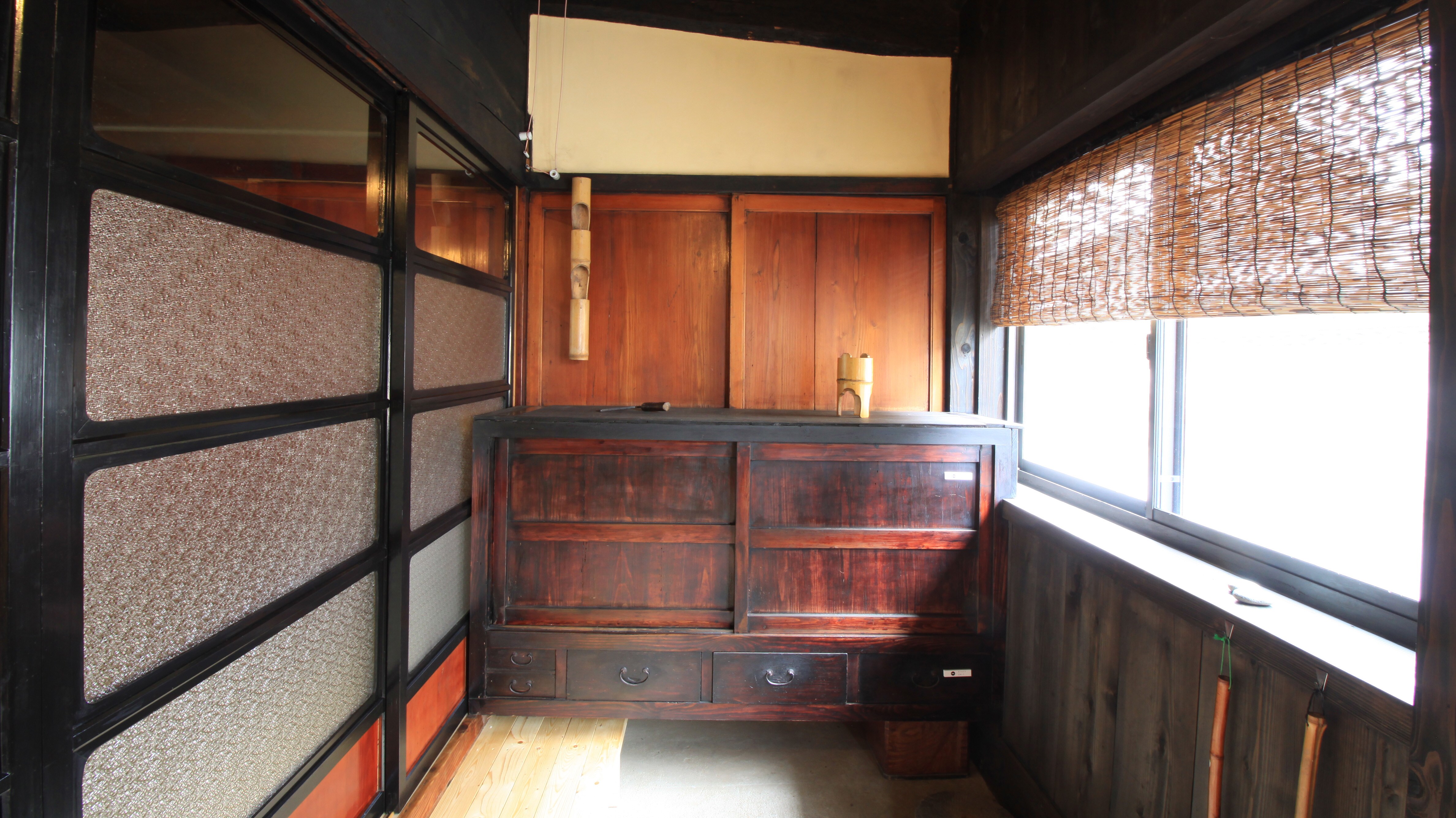 Karafuruyo Shiemon: Guest room entrance