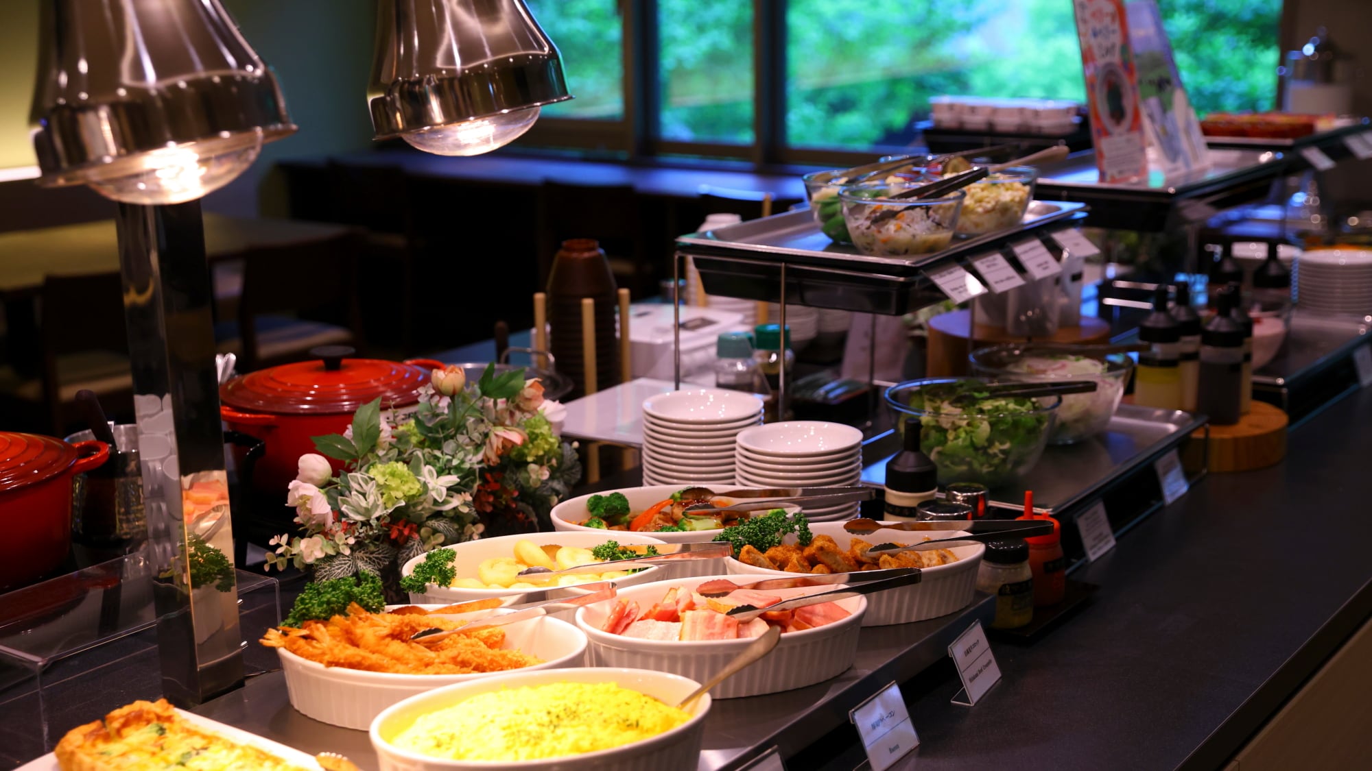 ◆Đường dây phục vụ bữa sáng