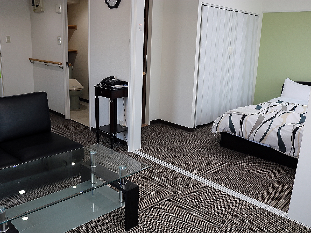 Suite 01