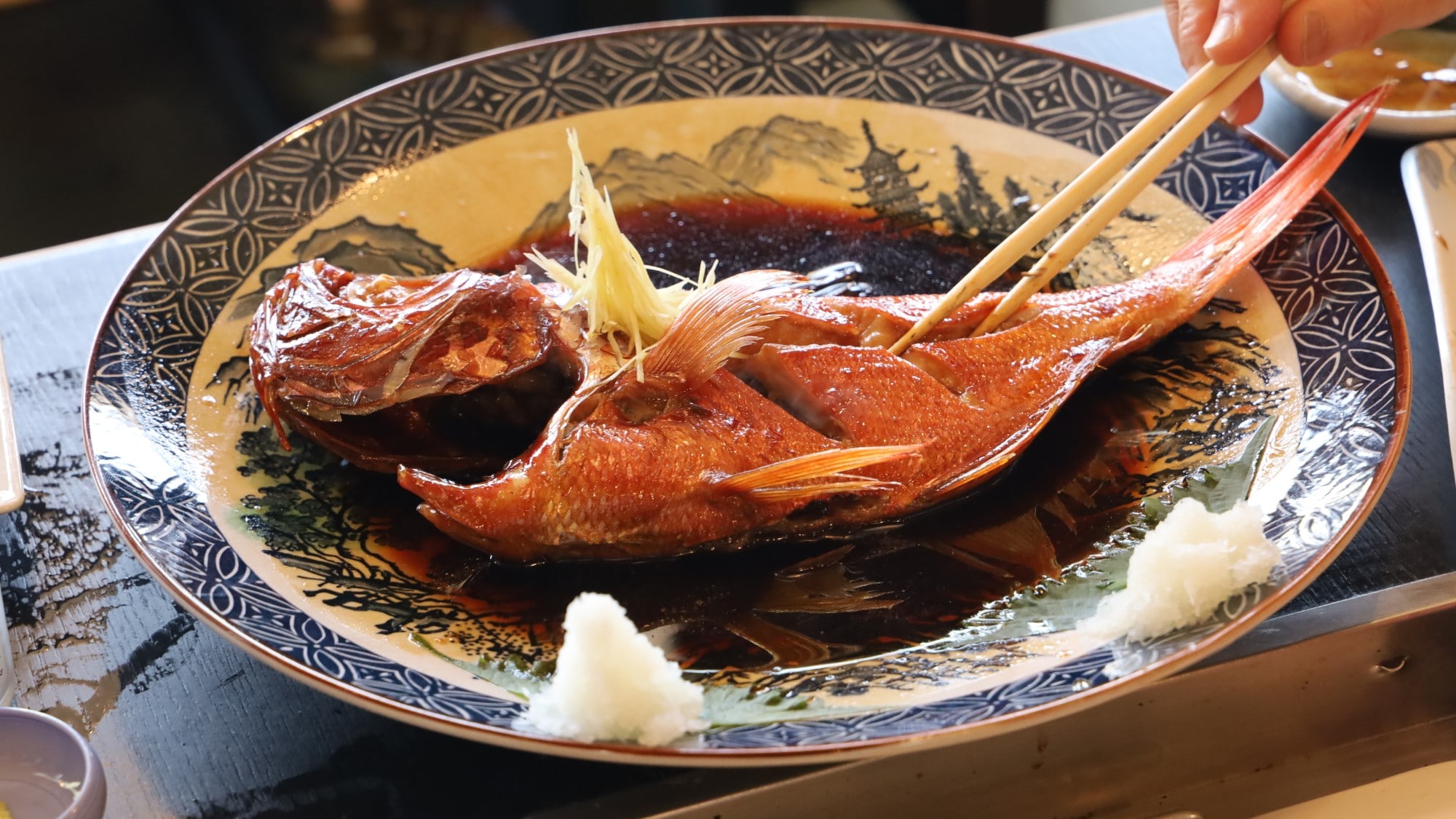 Whole boiled golden-eyed snapper♪