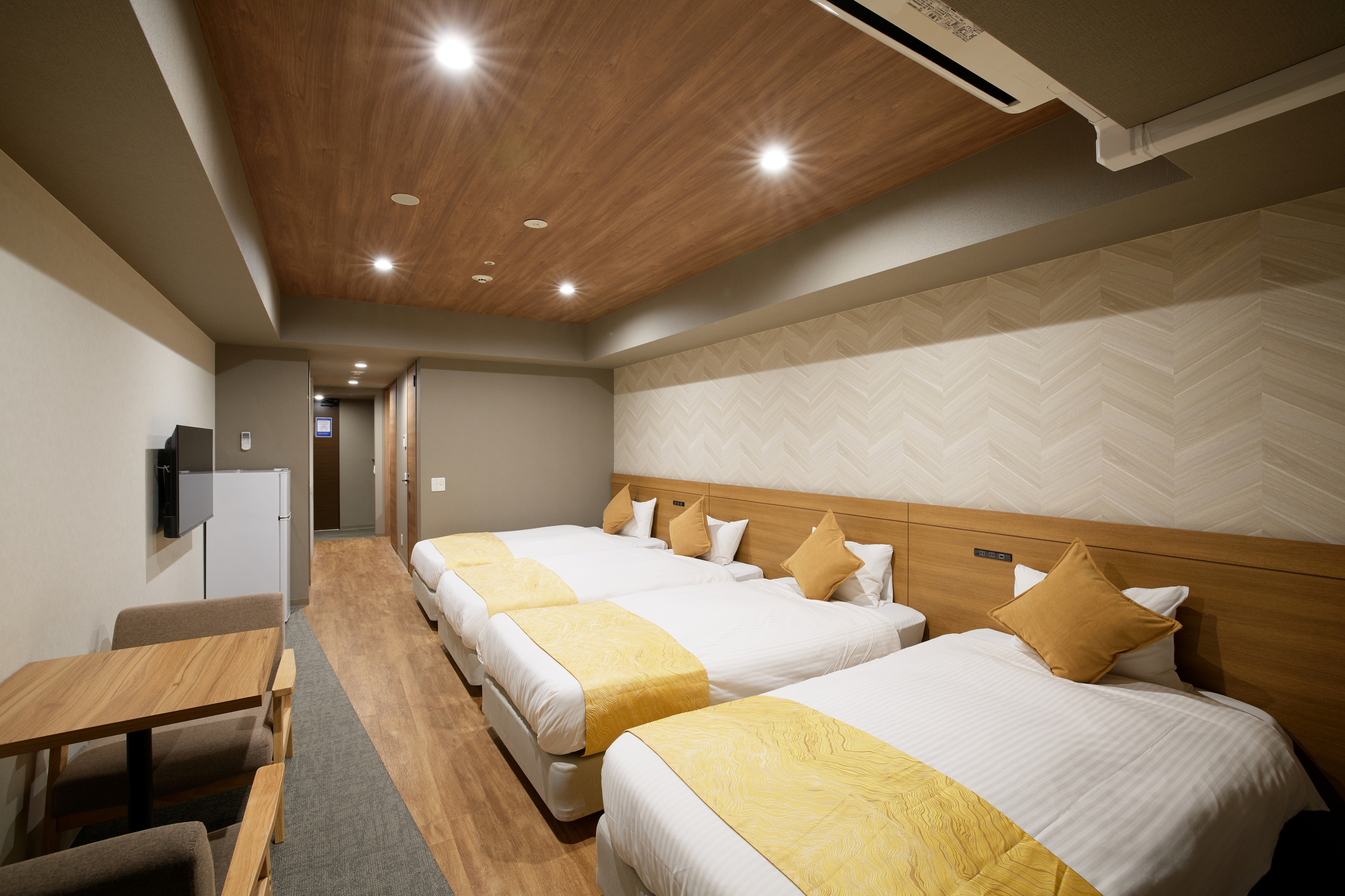 [Family Room] A room with four single beds ★ Recommended for families and groups!