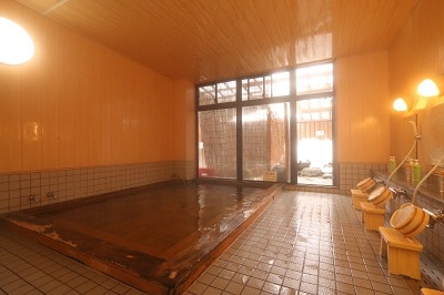 Men's bath