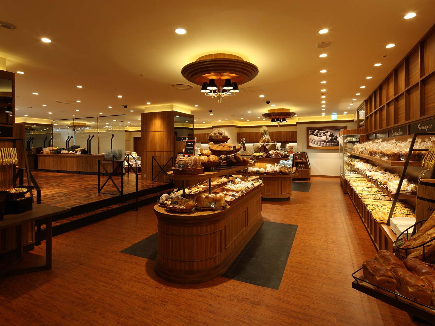 Hotel photo 48 of Rihga Royal Hotel.