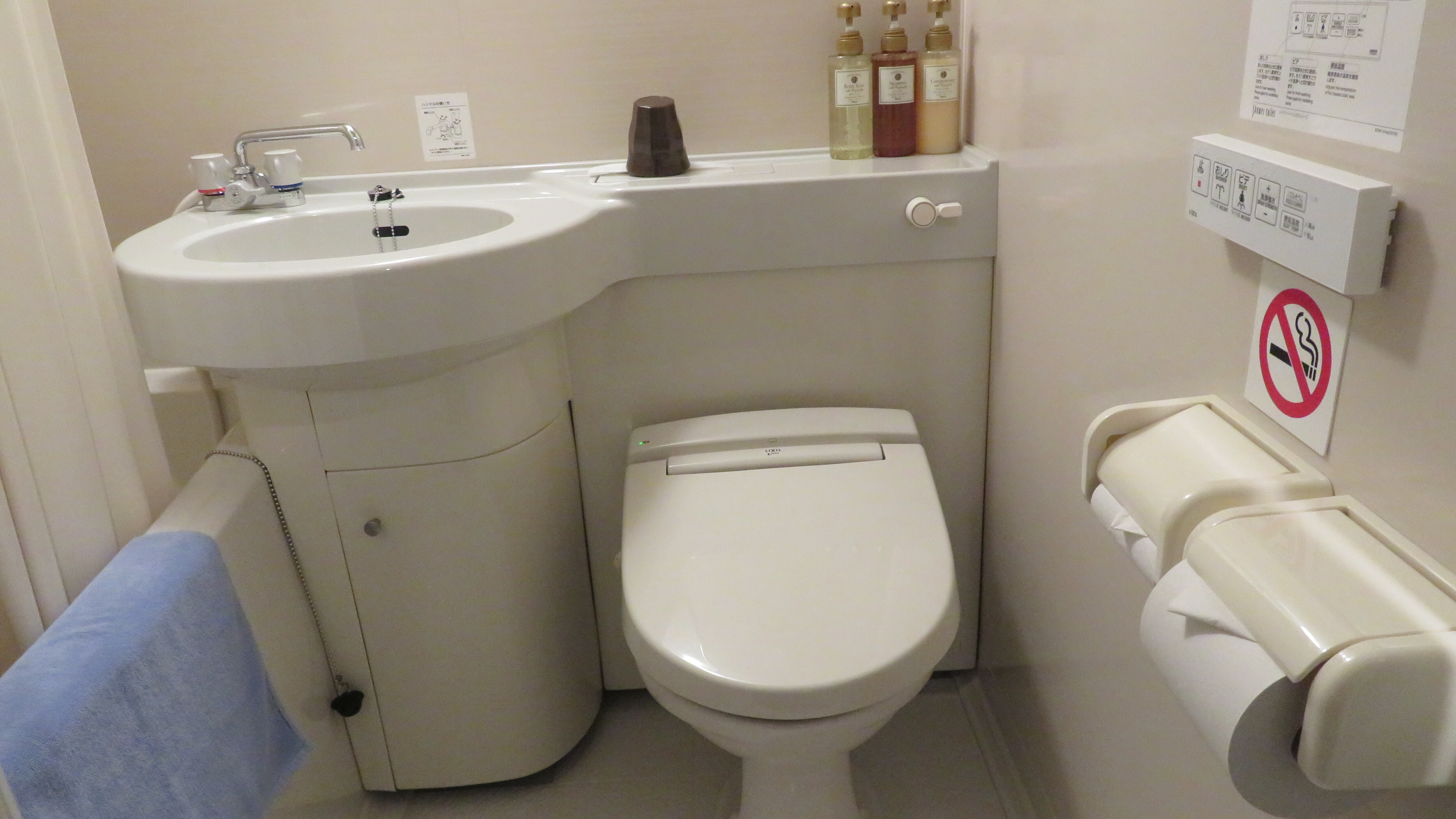 [西式單元浴室] 2014年更換。
