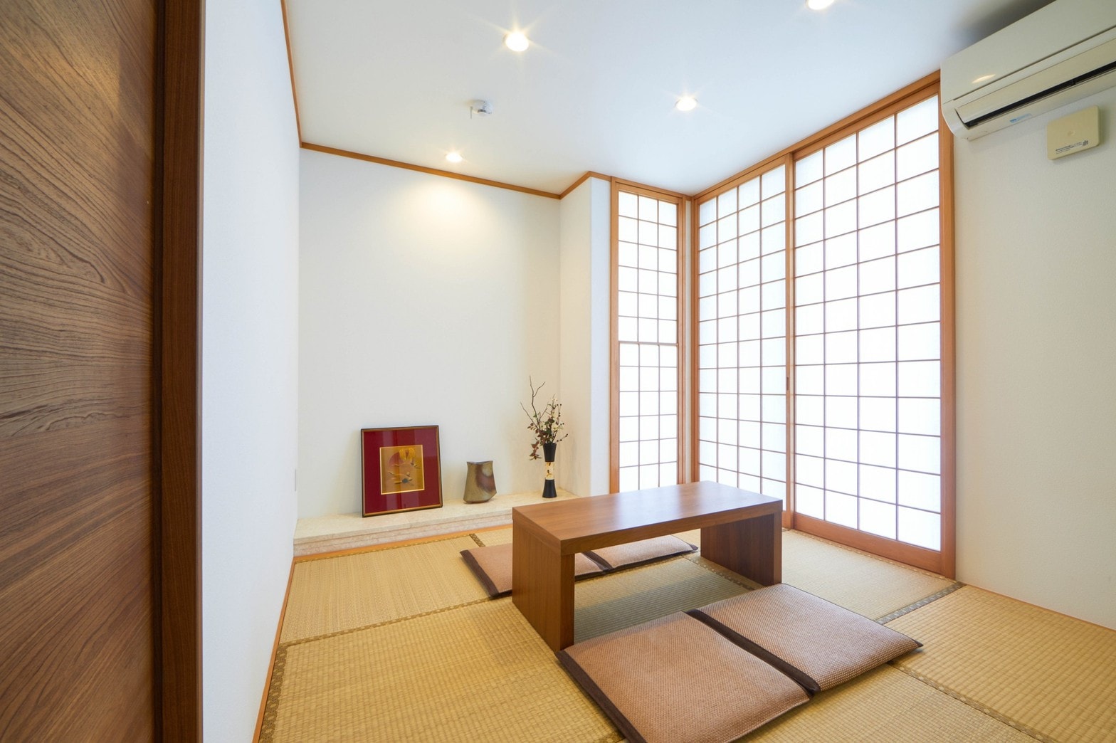Kamar bergaya Jepang (menggunakan futon)
