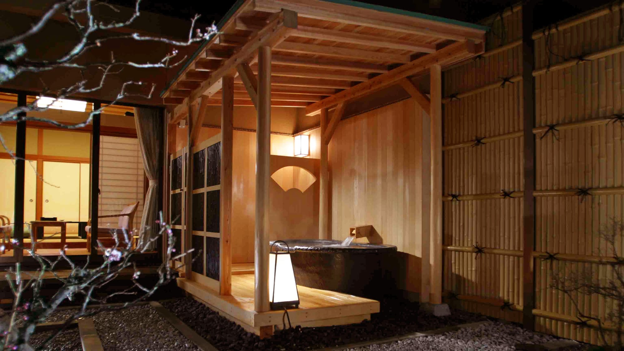 "Separate Saikyotei" Japanese-style room with open-air bath 12.5 tatami + 4.5 tatami