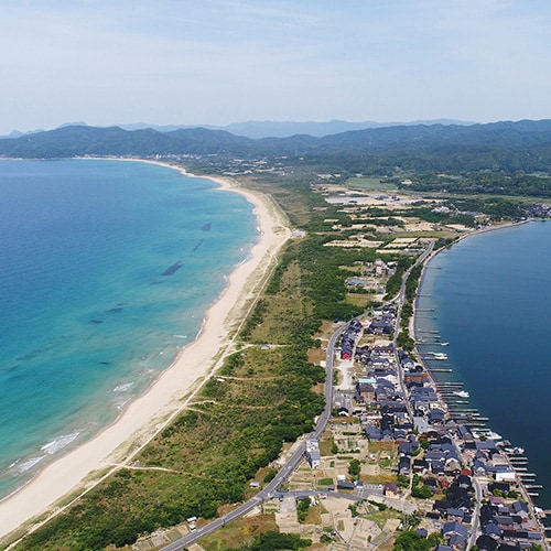 [Shotenkyo Beach] Right next to our sister hotel "Minato Yuyu"! A long beach that stretches for about 6 kilometers (about 10 minutes by car from our hotel)