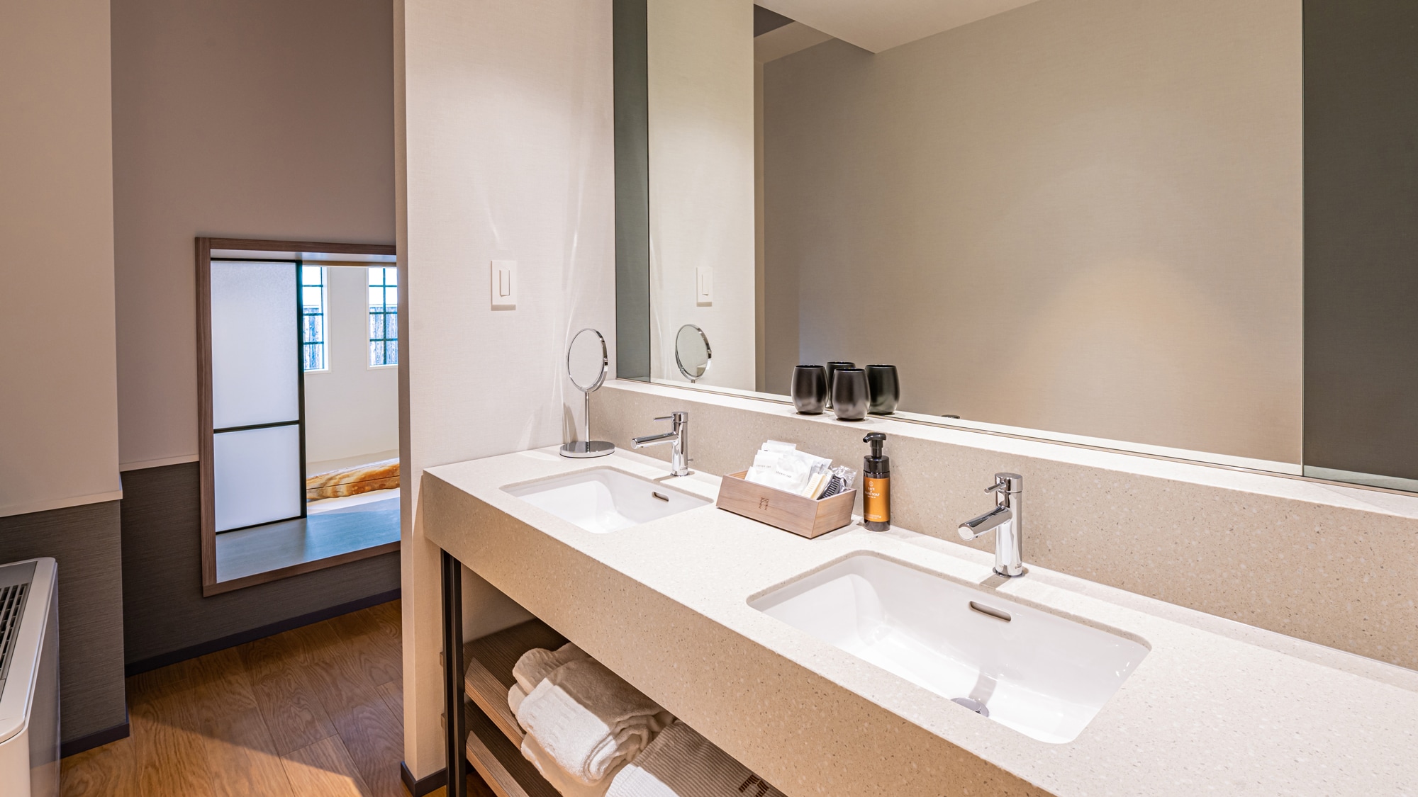 schoolhouse lab -stone box- (50 square meters) ~Bathroom image~