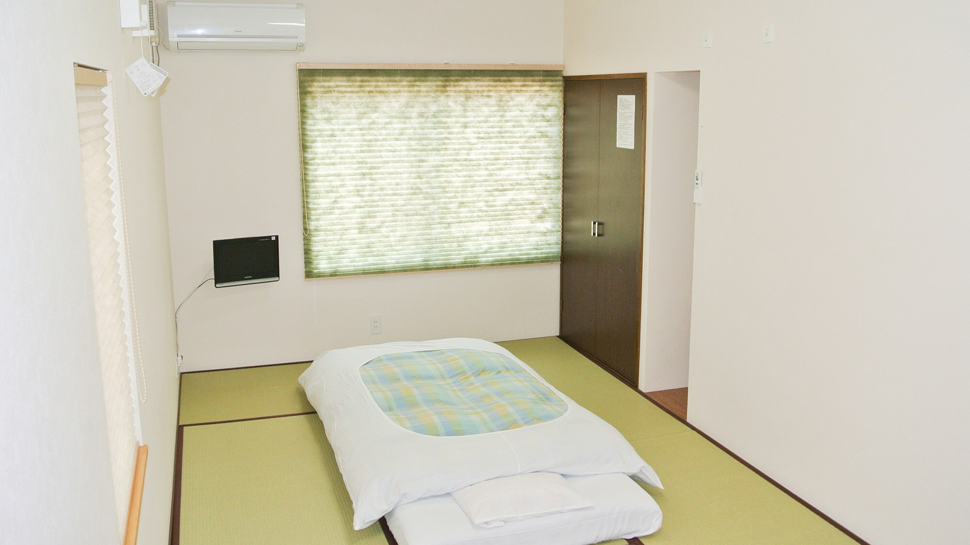・[Japanese-style room/triple] Perfect for families or friends, you can relax on the tatami mats♪