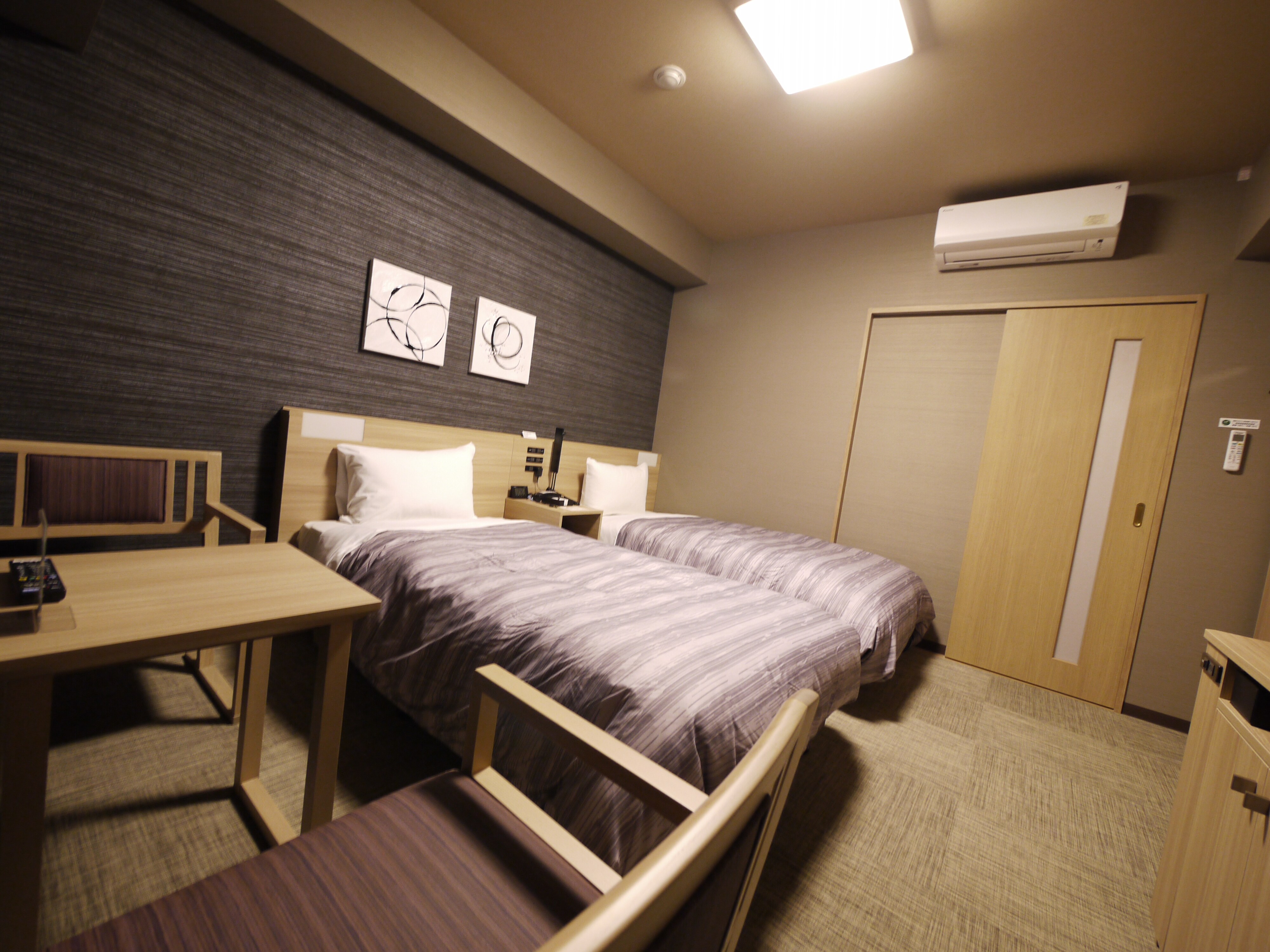 East Wing - Japanese Storehouse - Guest Room Twin