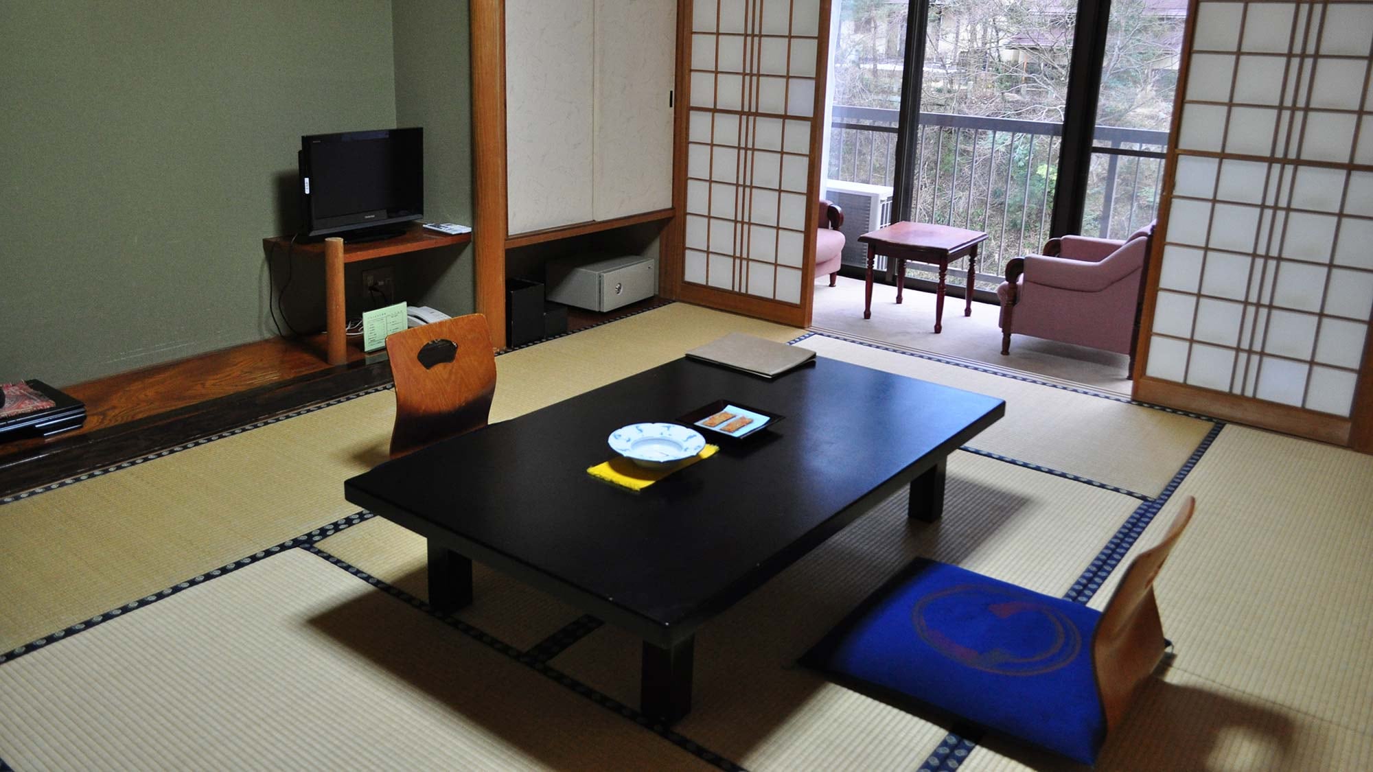 日式房間（例）10張榻榻米，附浴室和廁所