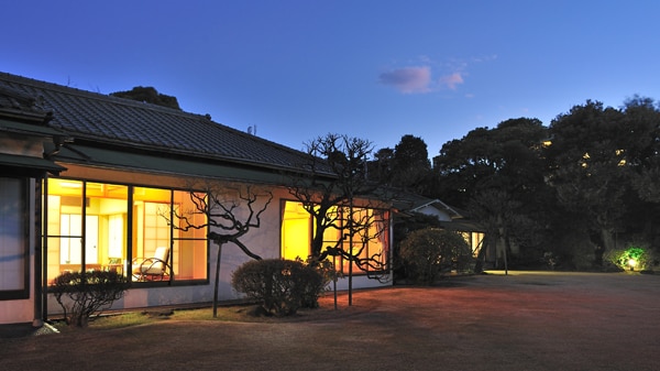 Cảnh hoàng hôn của căn nhà biệt lập "Kitaoka".
