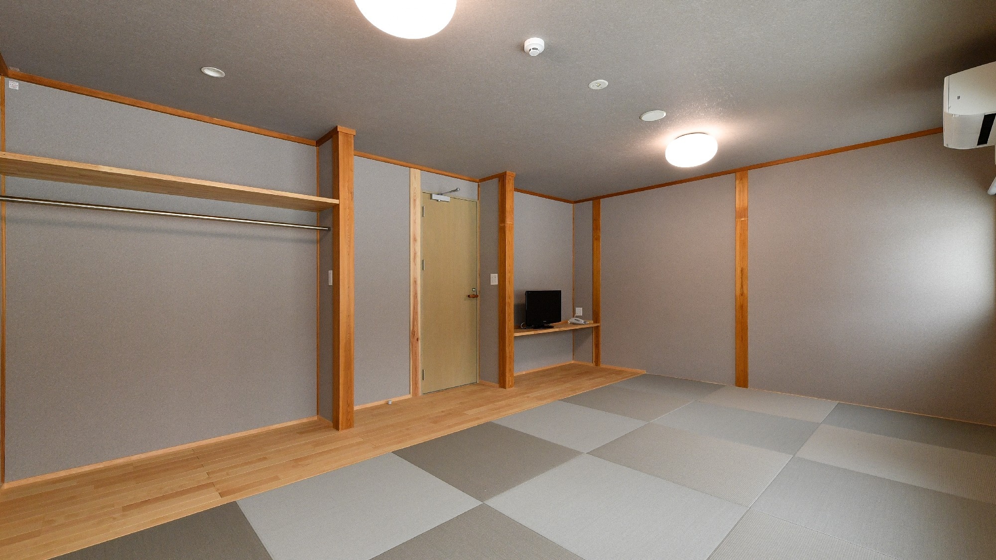 Basic Japanese room [4-5 people] (WIFI equipped)