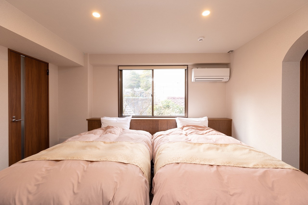 3rd floor twin room with indoor bath (maisonette type)