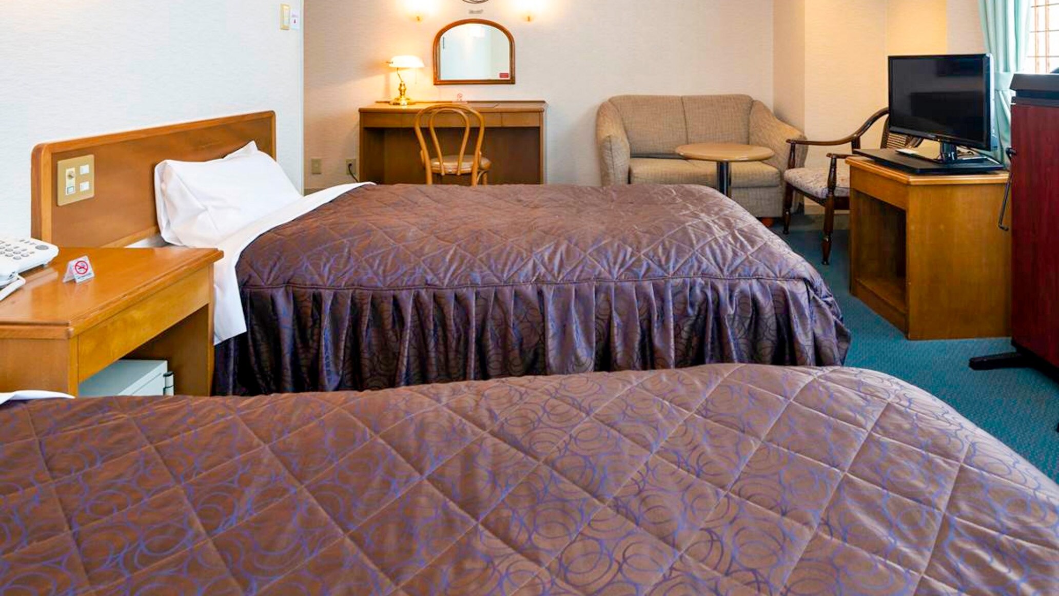 [Western-style twin room] Recommended for couples or friends who get along well.