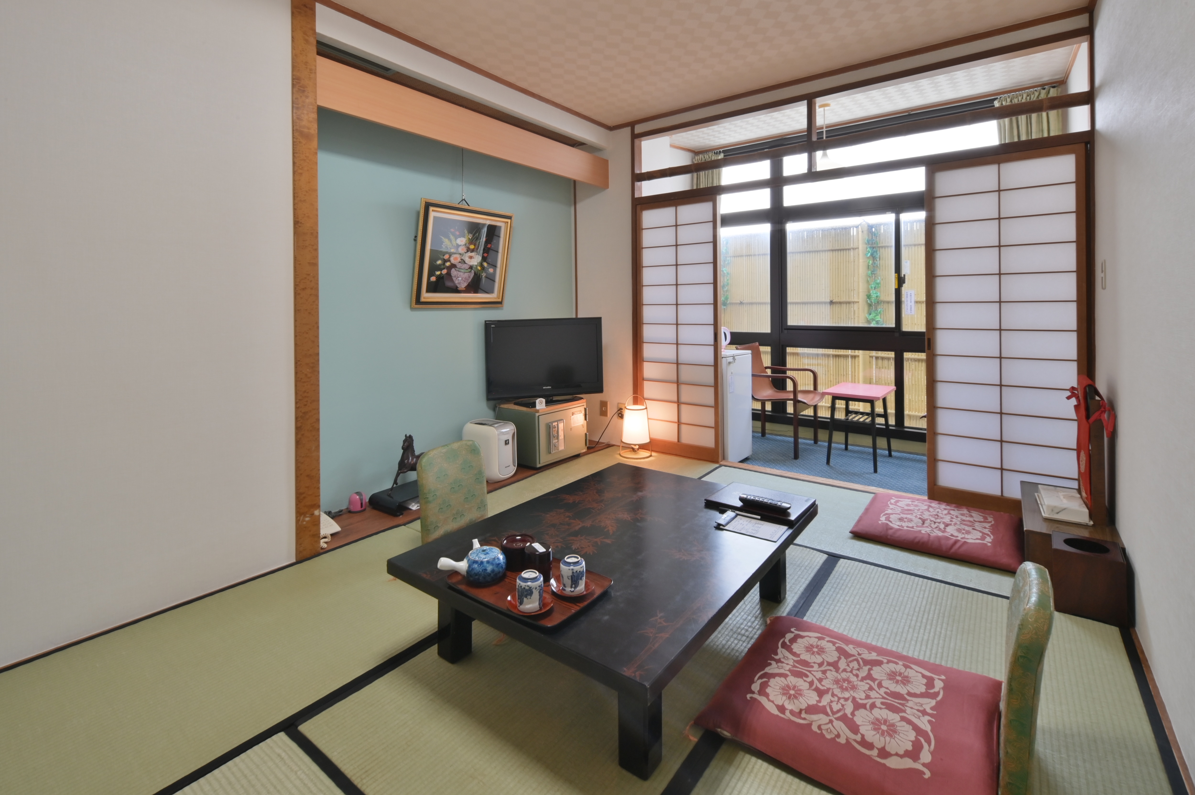 Image of a Japanese-style room with no view