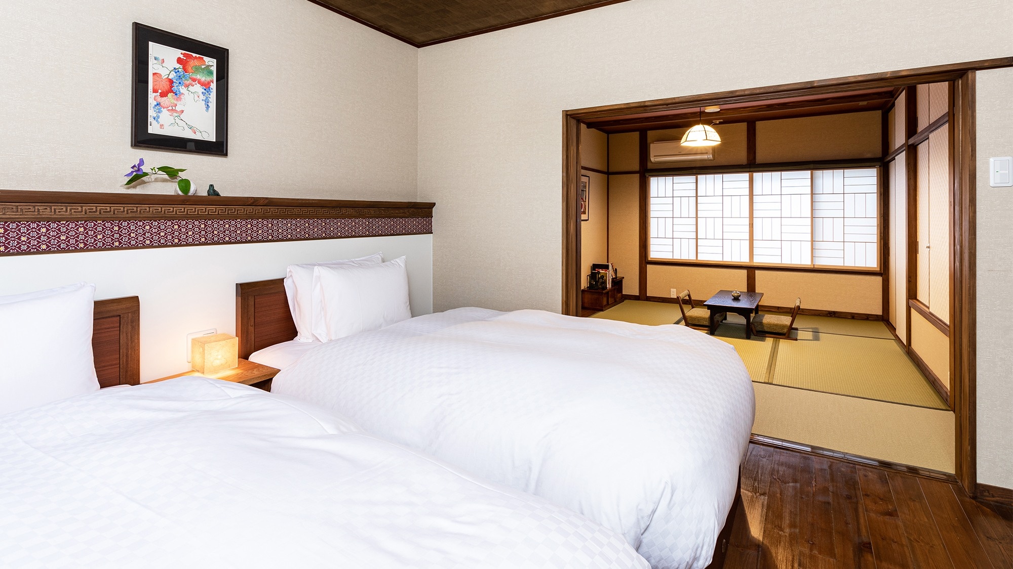 ・Second floor bedroom: Simmons beds, 2 single beds