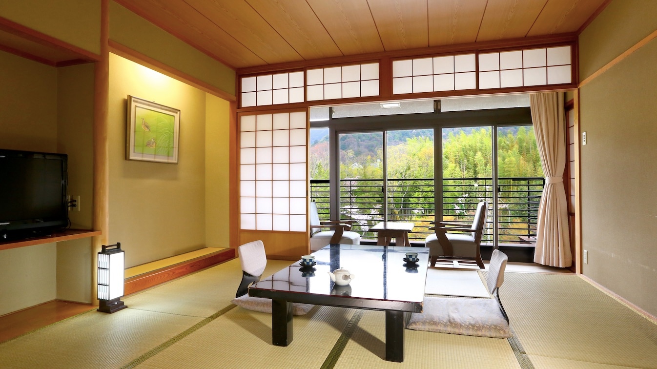 Japanese-style room
