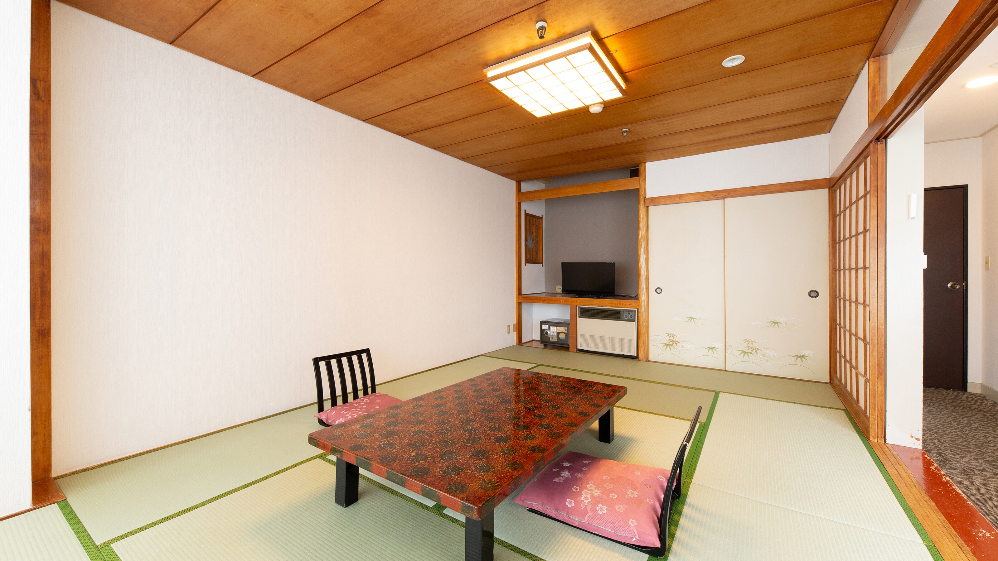 〇Japanese-style room 12 tatami mats