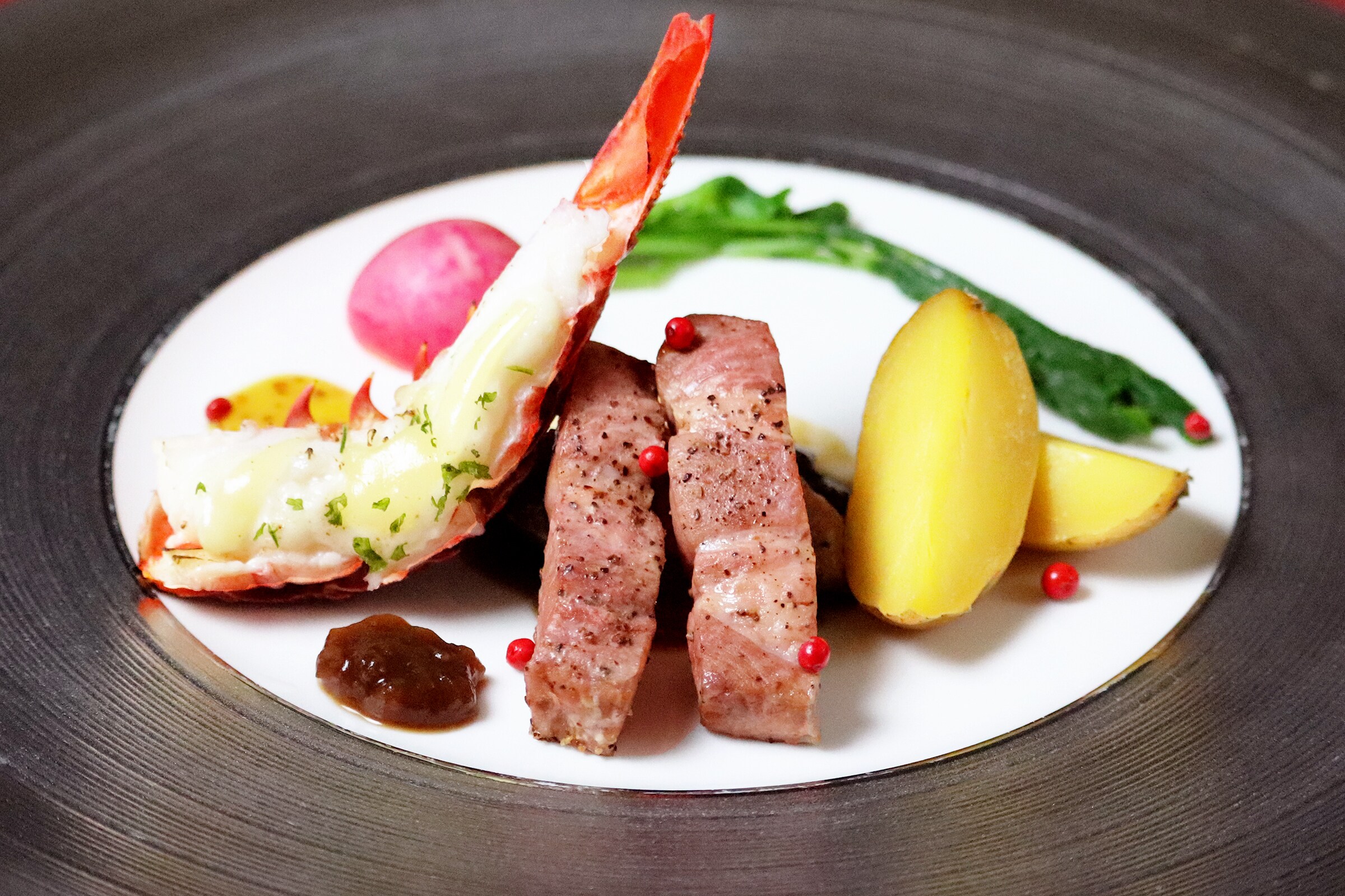 [Makan malam] Makanan laut panggang dan hidangan lezat pegunungan (Seven Seas Colorful Kaiseki)