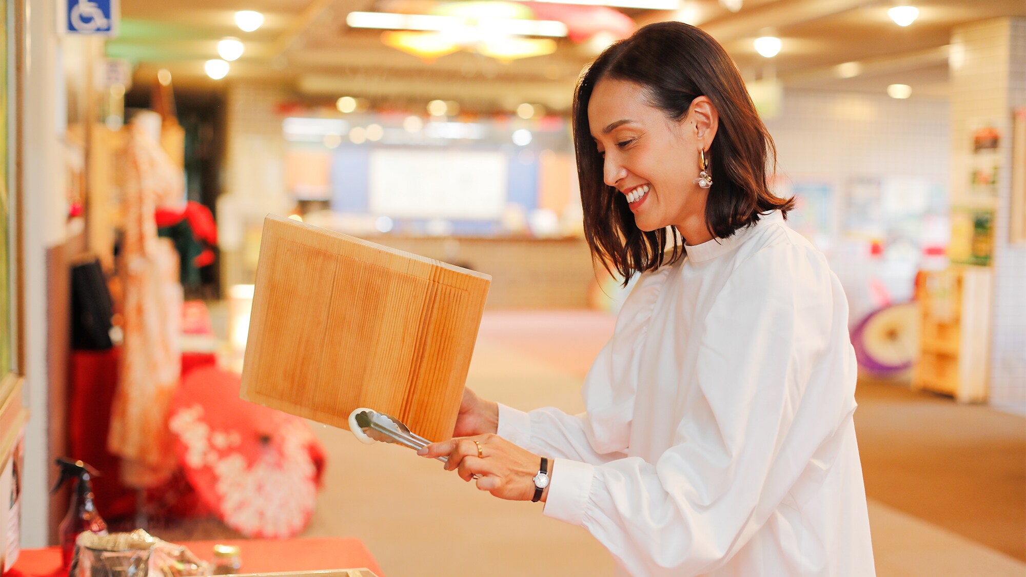 作為迎賓服務，我們提供美味的饅頭。