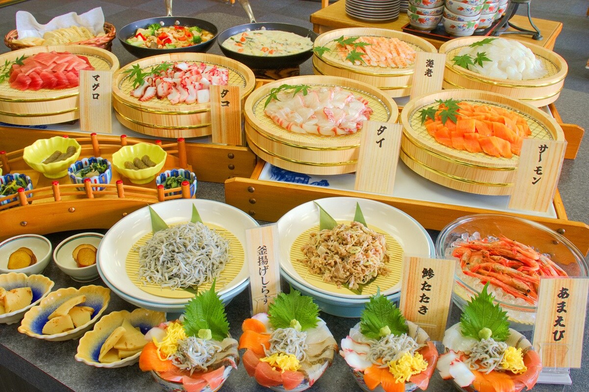 A buffet where you can enjoy the flavors of Izu♪
