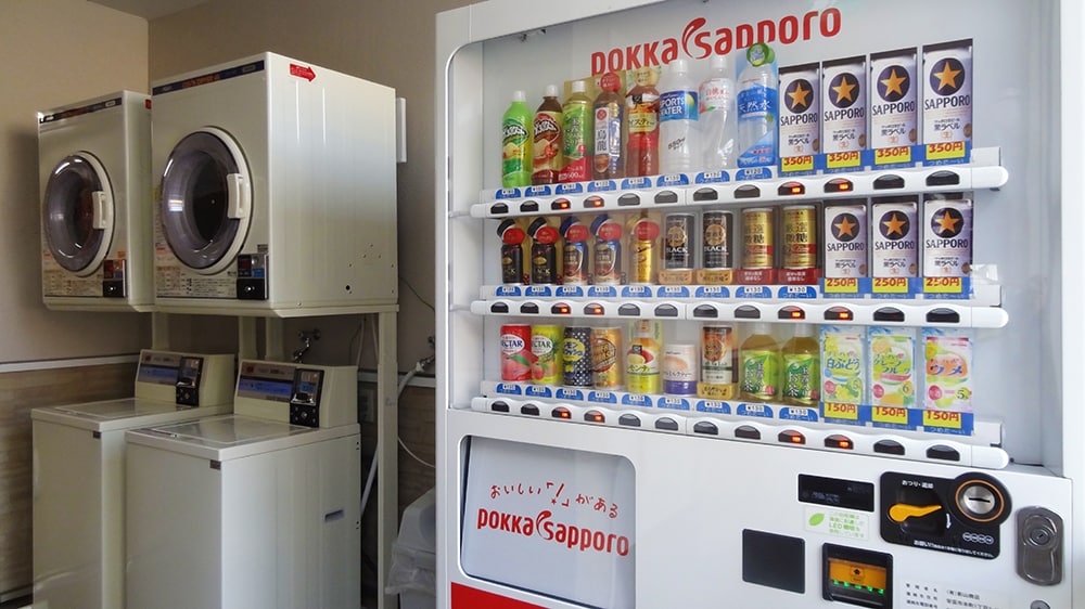 自動販賣機和自助洗衣店