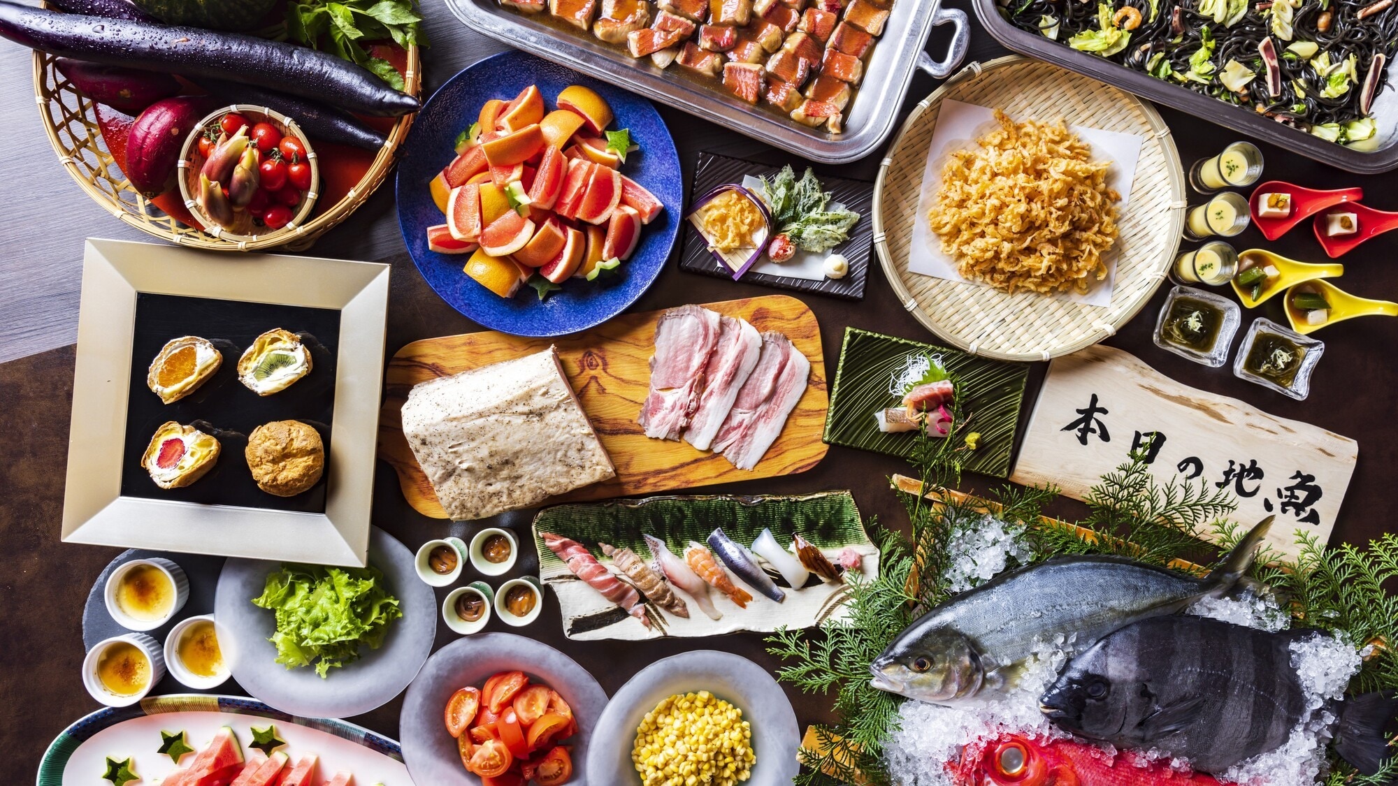 [Dinner] Buffet style with a wide variety of dishes