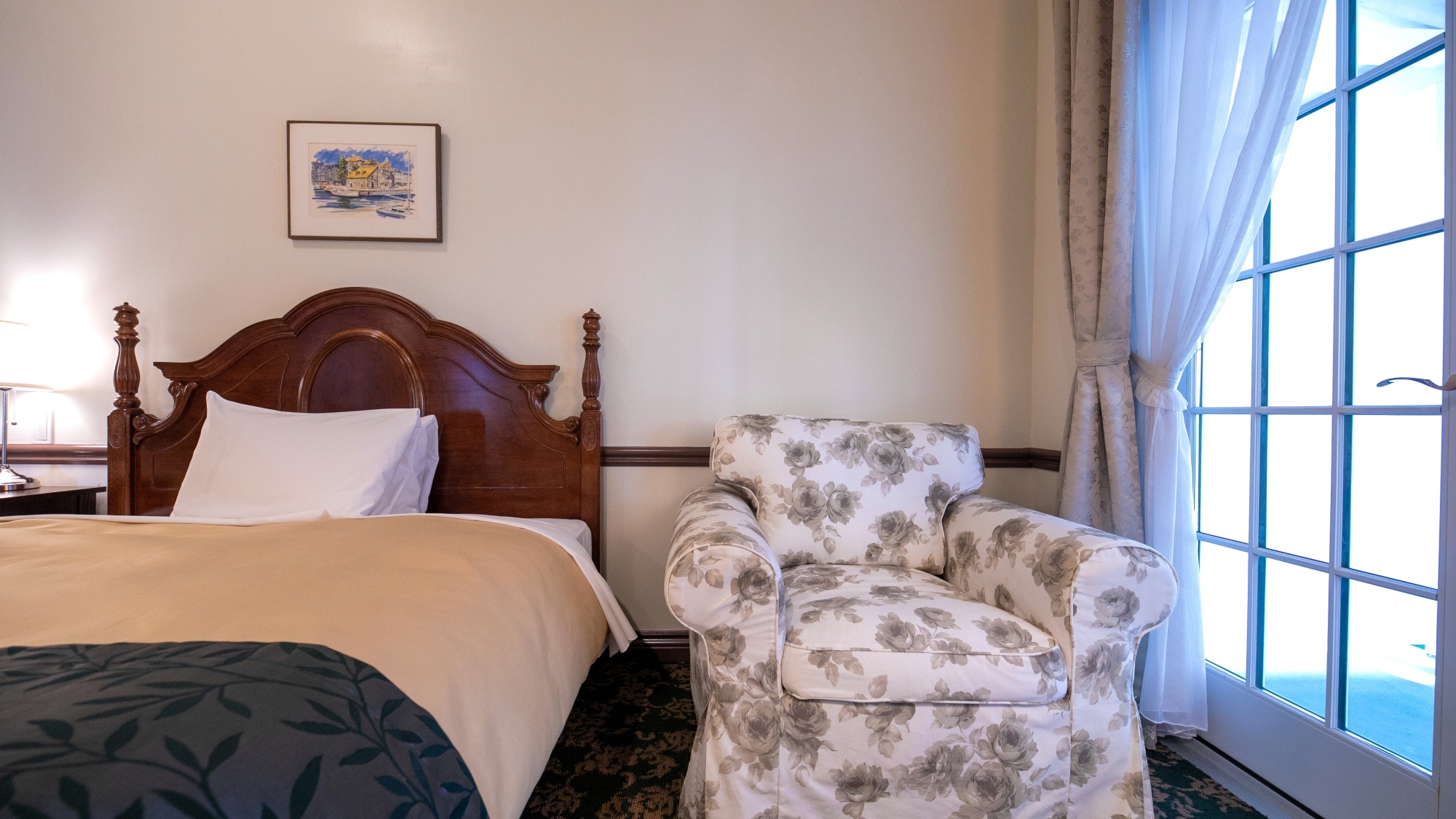 [Force] A relaxing space with comfortable natural light