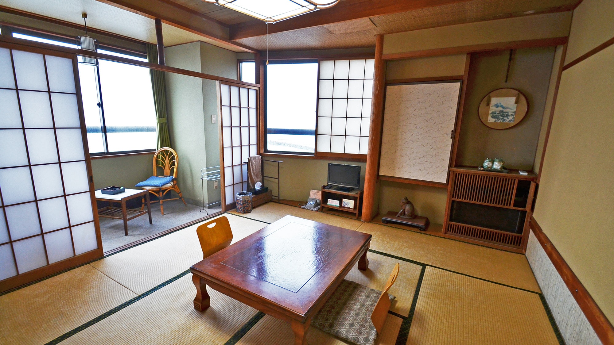 *Example of a Japanese-style room facing the sea