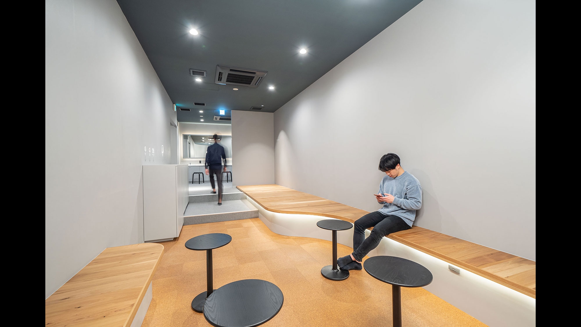 Refreshment room (for men only)