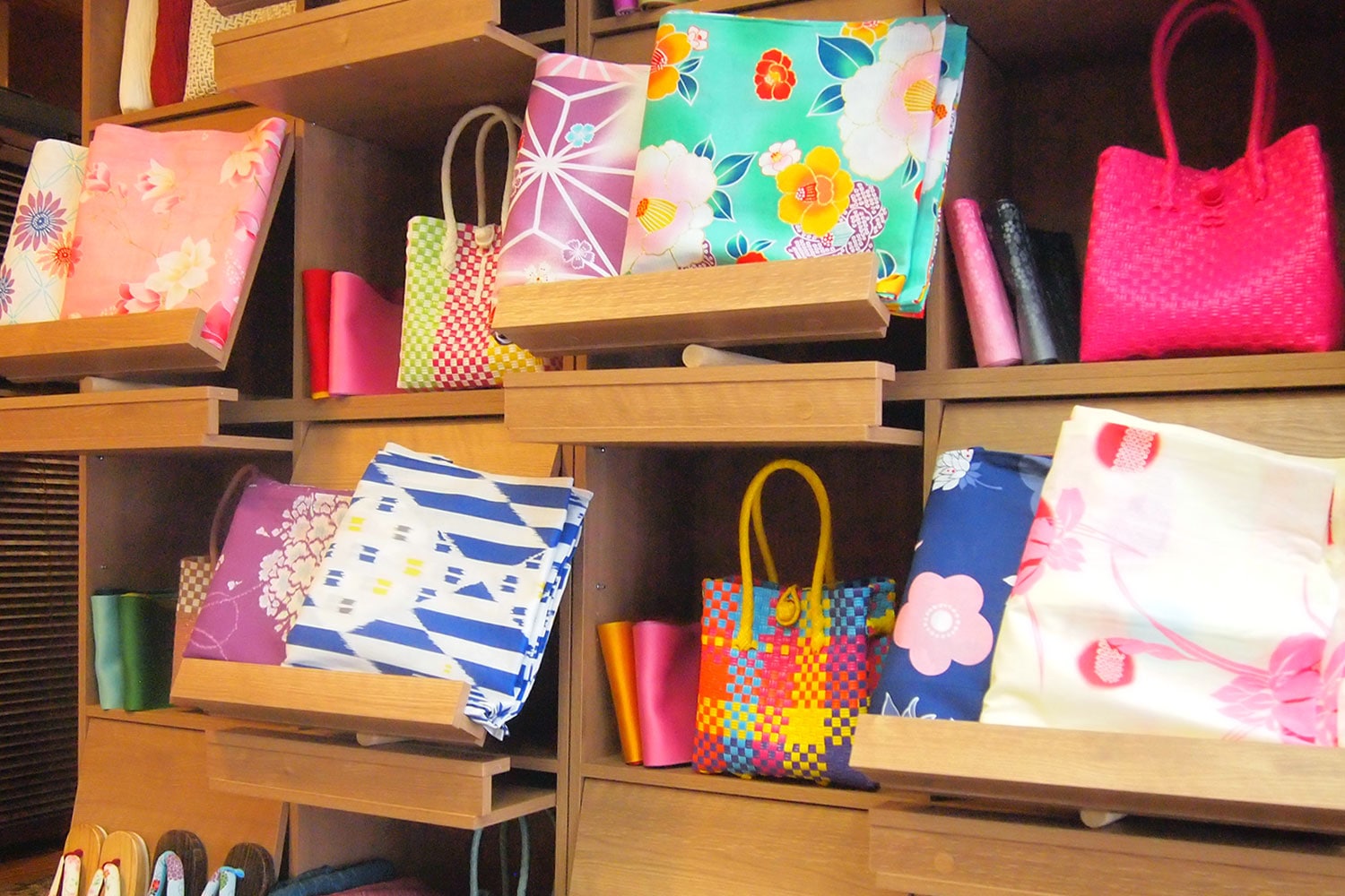 Until July 18, 2025, all guests staying at the hotel can rent a yukata set for free.
