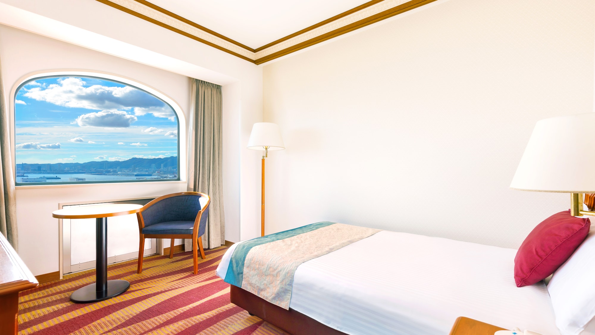 ■ Semi-double room