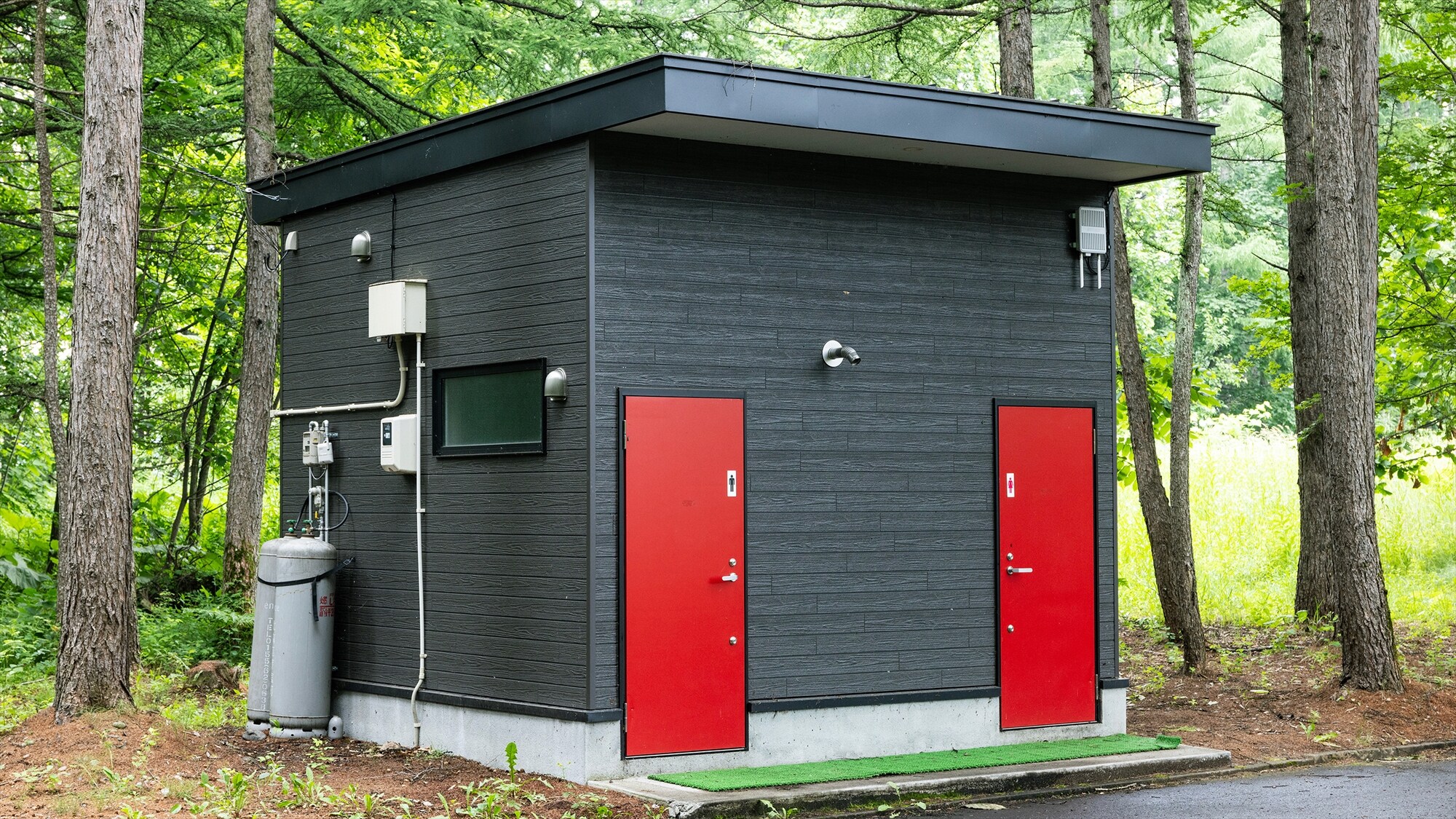 [For large tents] Toilet