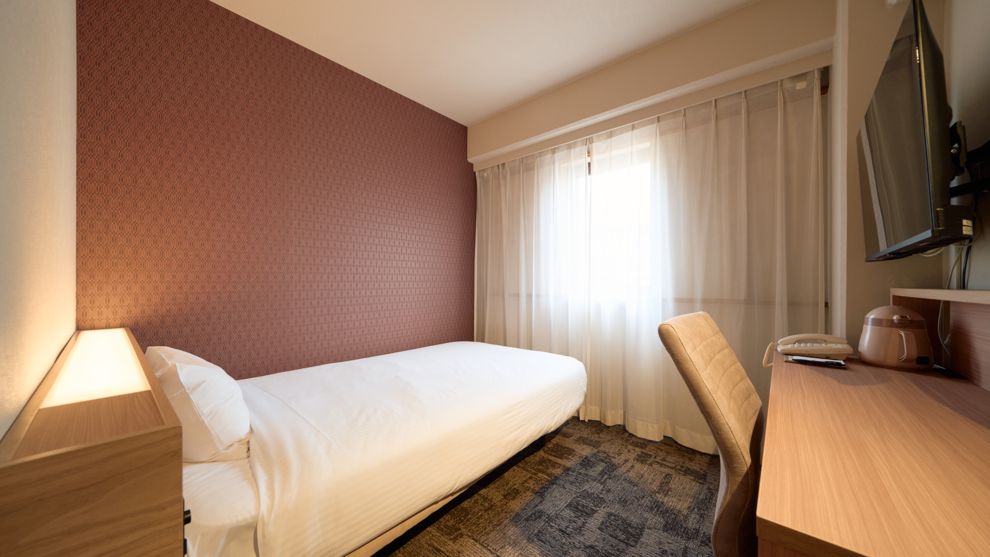 Kamar semi-double baru (direnovasi)