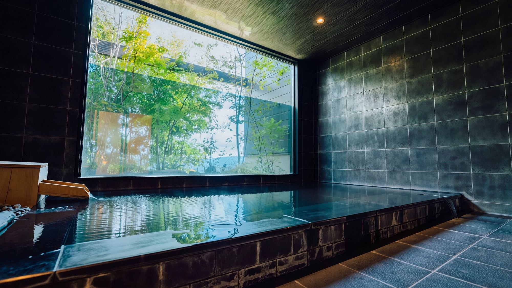 Tận hưởng suối nước nóng nguyên sơ trong khi cắm trại sang trọng. Thưởng thức "dòng nước trắng xóa" từ các suối nước nóng nổi tiếng của Beppu.