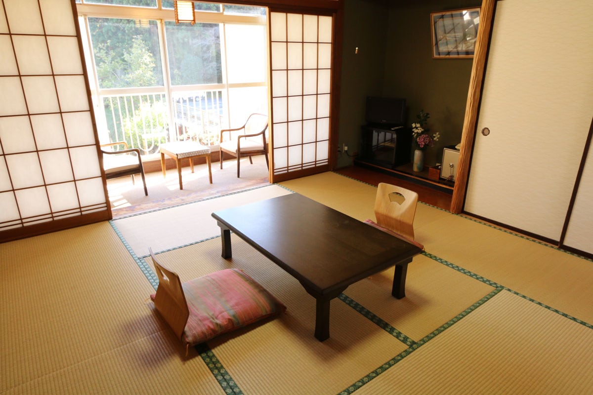 Guest room (8 tatami mats)