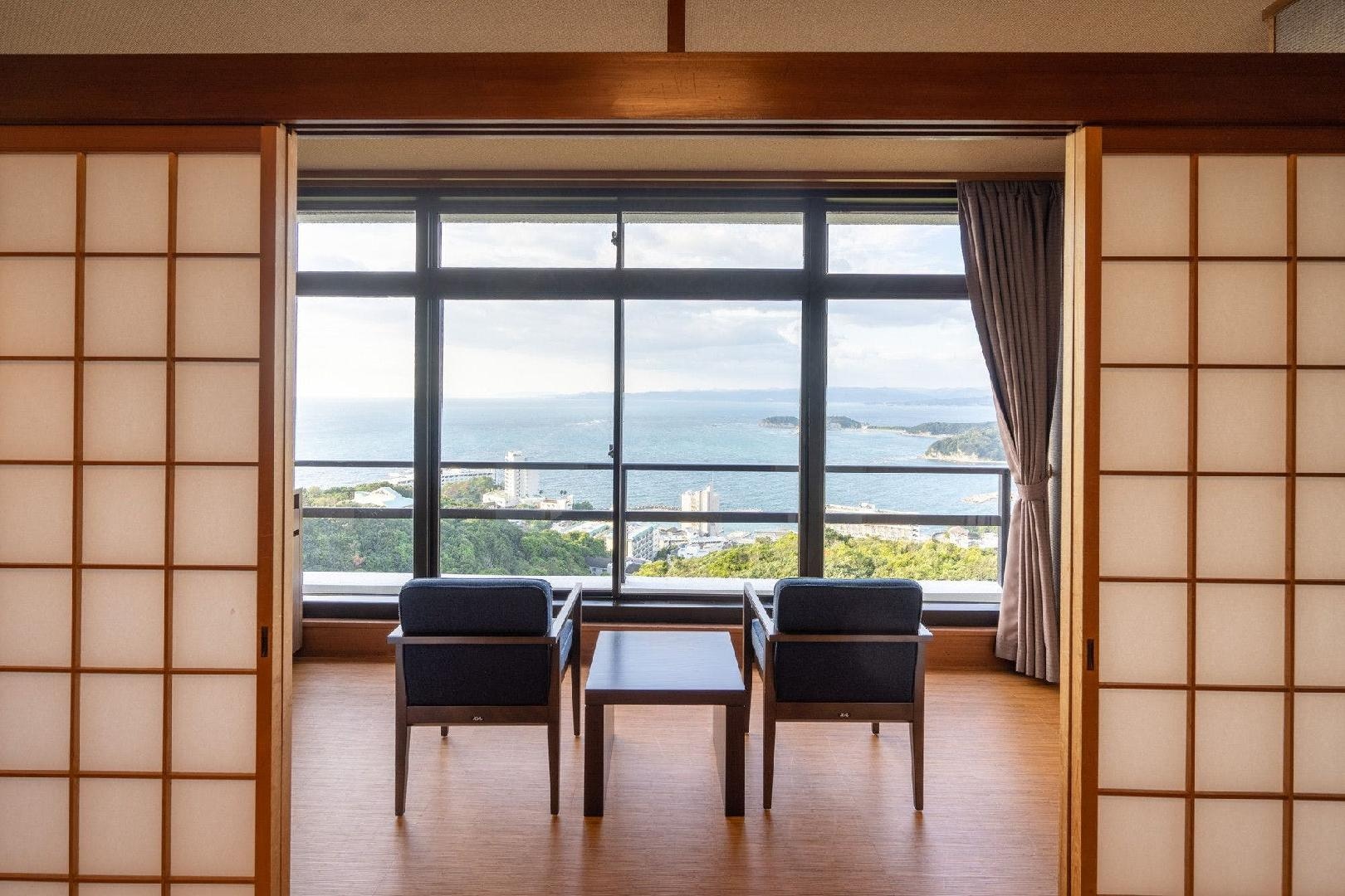 Ocean view Vista Japanese-style room (12 tatami mats) [No smoking] 4F