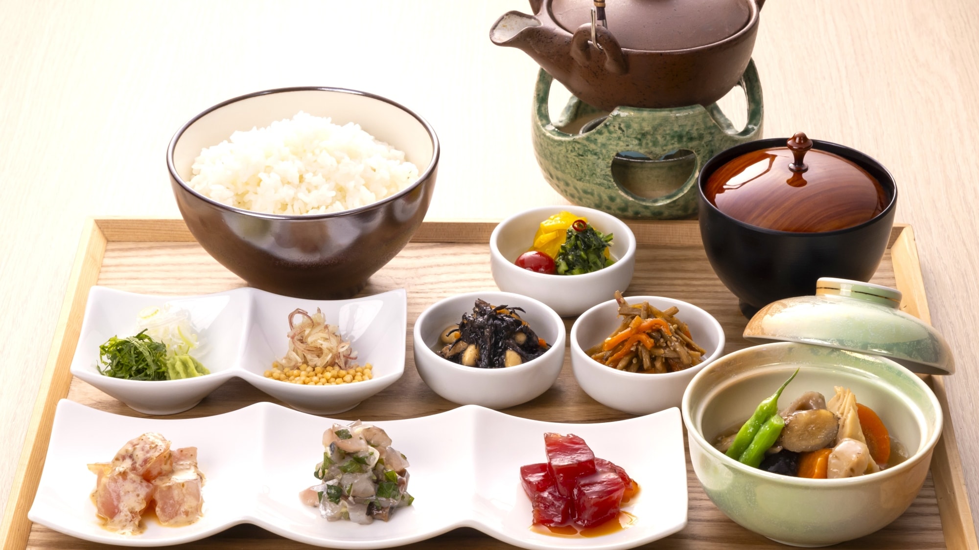 [Breakfast set] A breakfast arranged with the local dish "Mago Chazuke" that makes use of fresh seafood