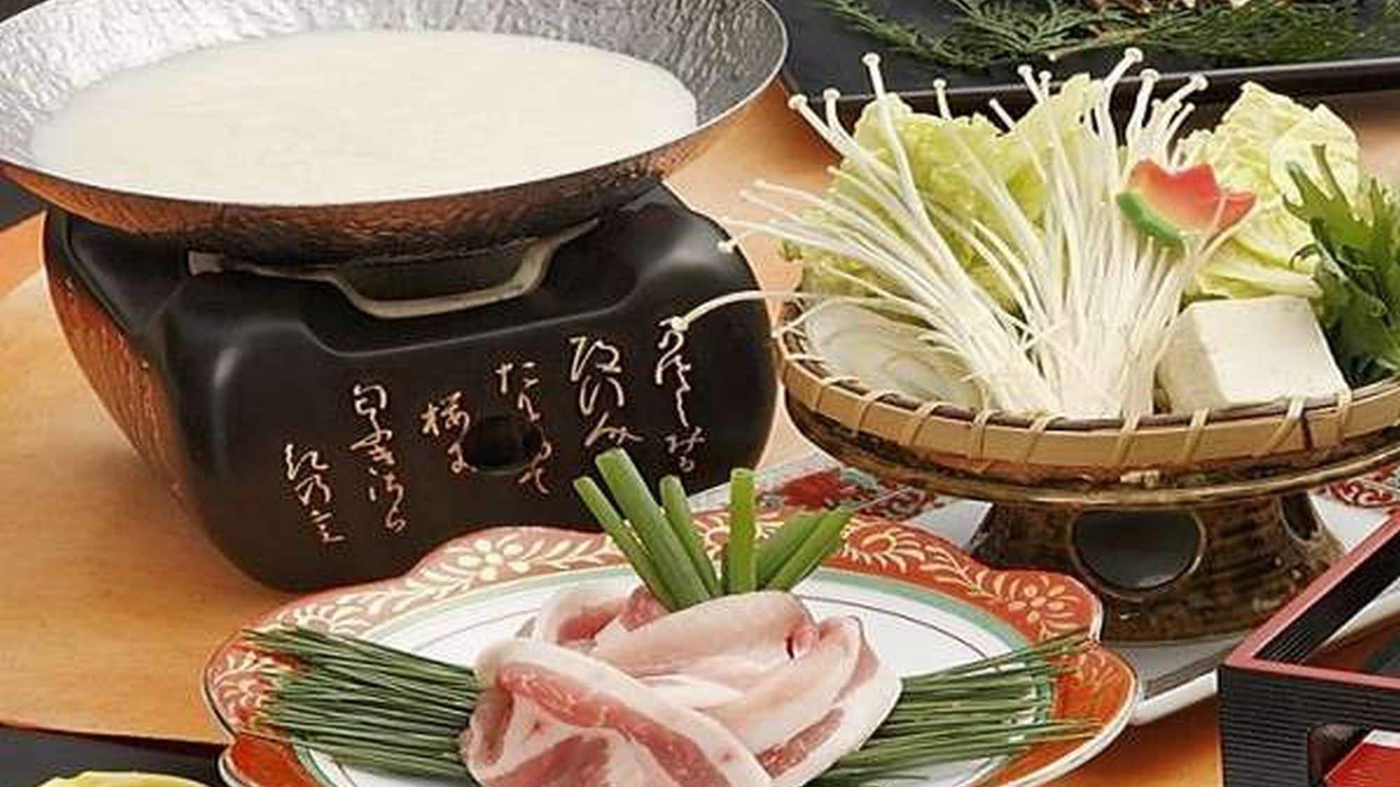 Anda dapat menikmati shabu-shabu susu kedelai dari kaiseki standar / babi merek "babi Shurei" (contoh satu hari)