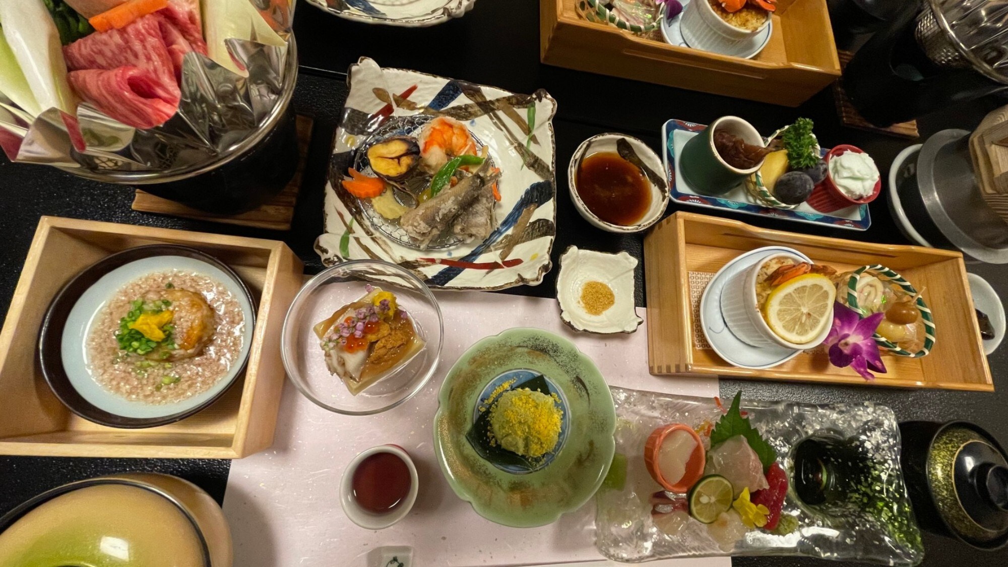 저녁 식사 일례 바다의 행운·산의 행운이 풍부한 신선한 해산물이나 풍부한 현지 야채를 이용해 조리