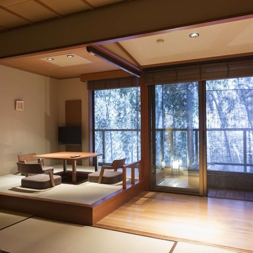 Japanese style room with open-air bath