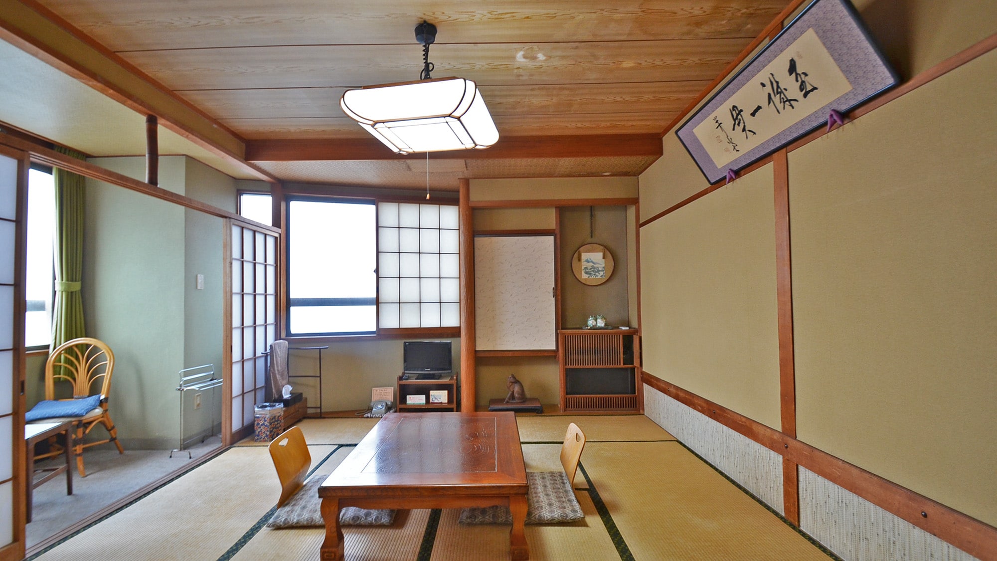 *Example of a Japanese-style room facing the sea