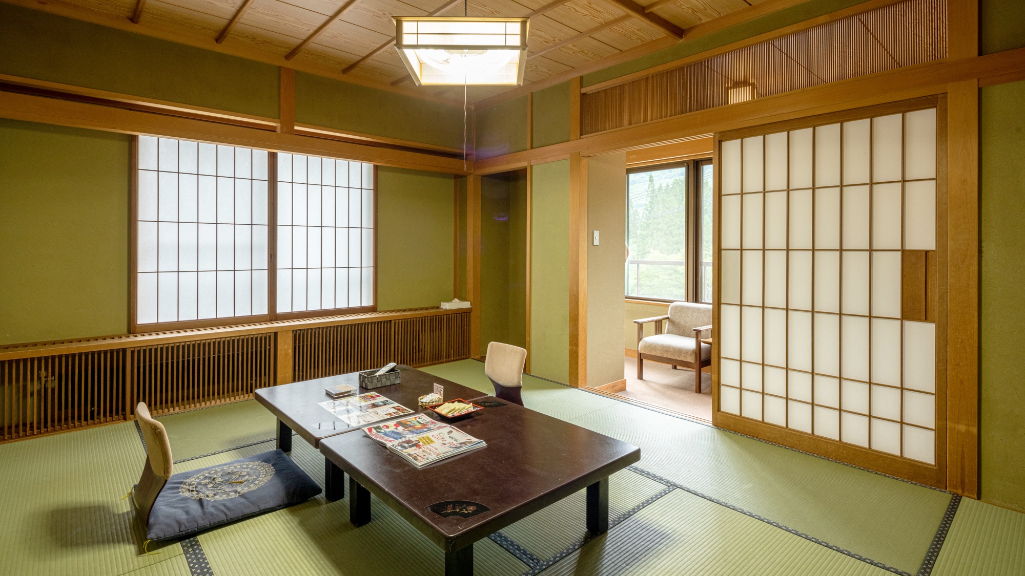 Bangunan utama Kamar bergaya Jepang dengan 10 tikar tatami