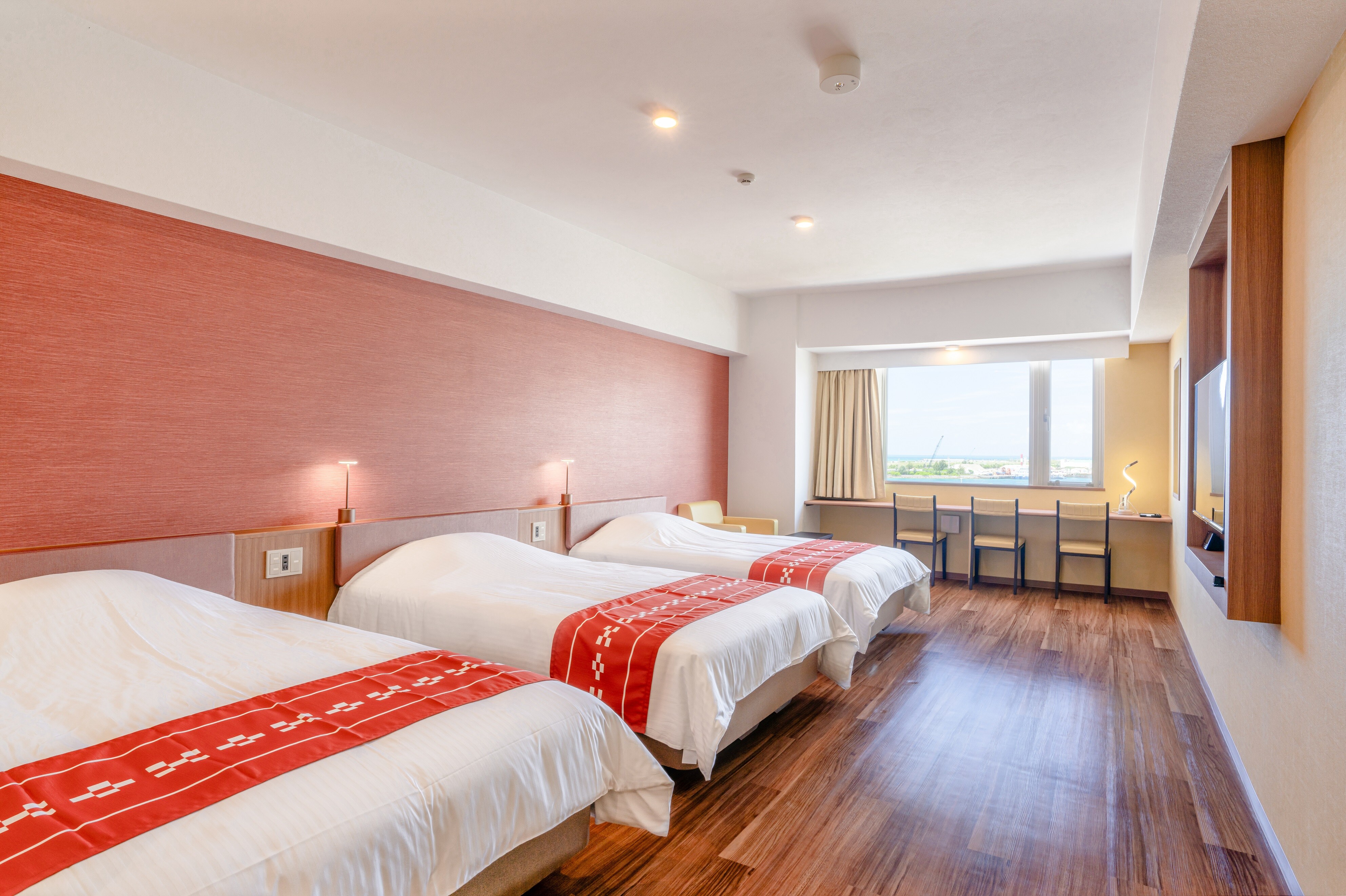 Middle floor triple room