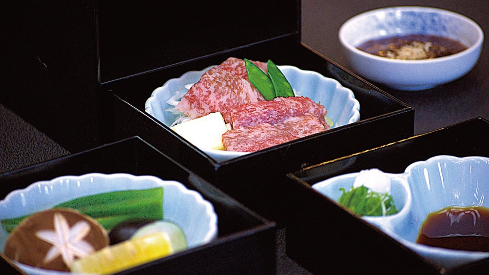 烤肉涮涮锅（举例）