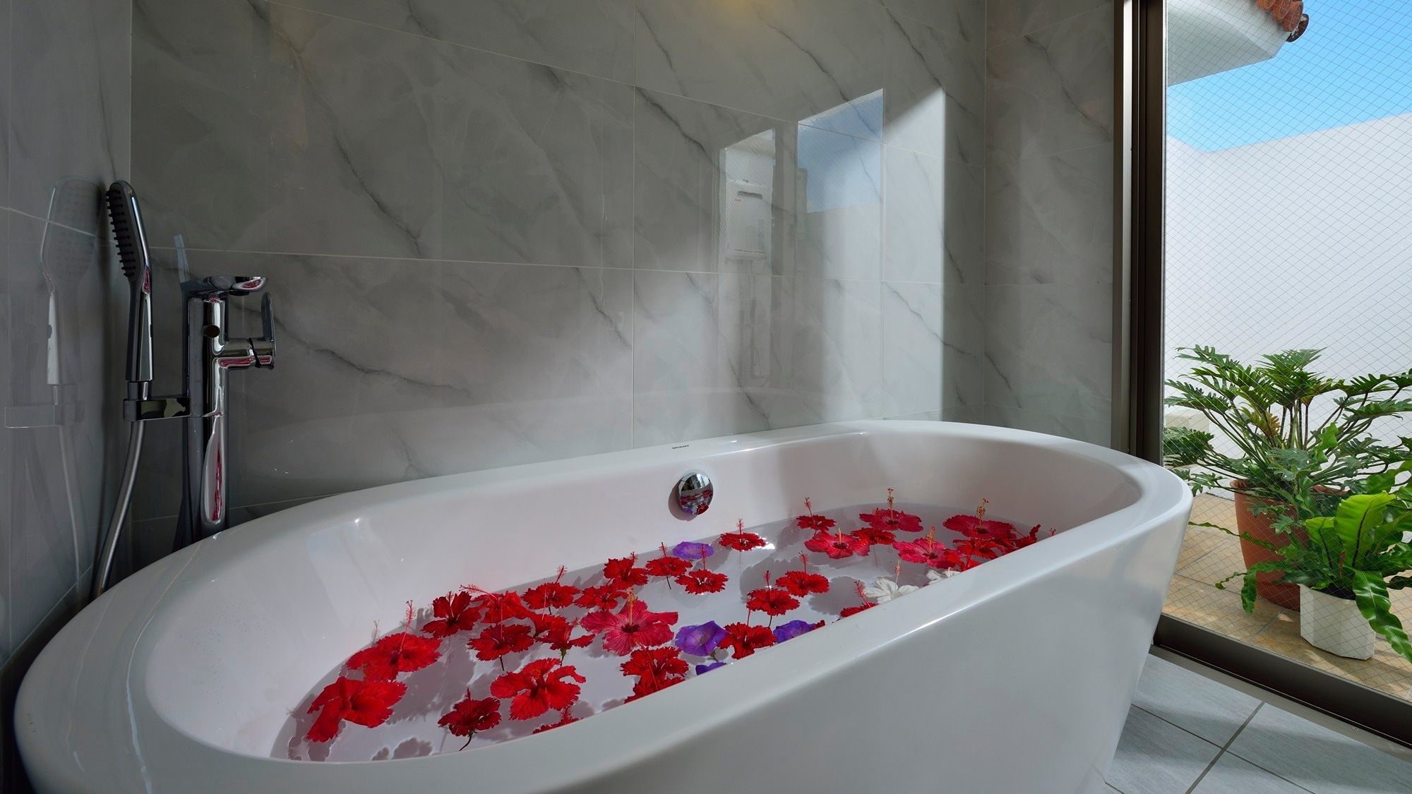 Imgya Suite Bath
